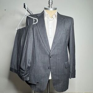 Kuppenheimer Men's Charcoal Pinstripe Wool Blend Suit‎ 44LL 36W